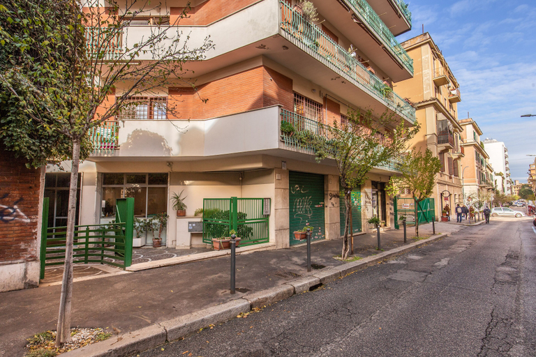 Exterior & Views 2, M&L Apartment - case vacanze a Roma, Roma