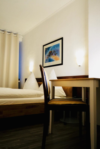 Bedroom 4, Hotel Berliner Hof, Düsseldorf