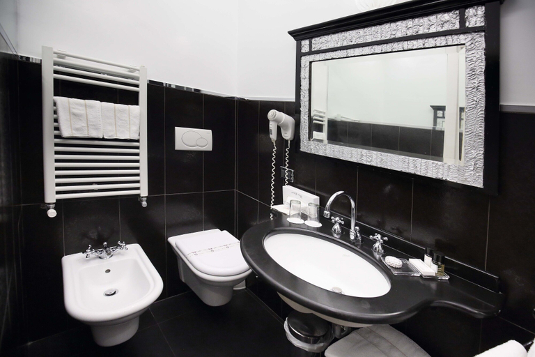 Bathroom 5, Ca' Pagan, Venezia