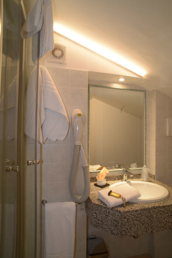 Bathroom 4, Hotel Villa Giulia, Roma