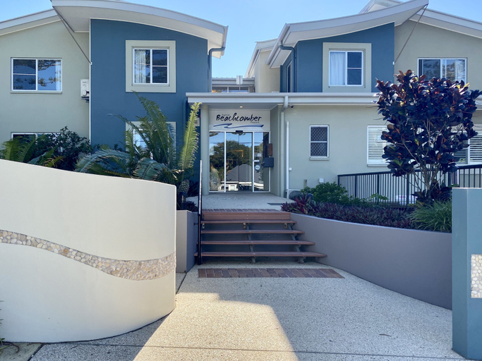 Exterior & Views 2, Byron Beachcomber, Byron