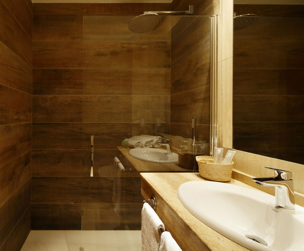 Bathroom 4, Hotel Marqués, Blue Hoteles, Asturias