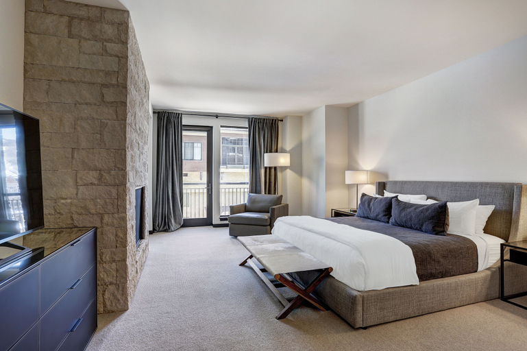 Bedroom 3, The Arrabelle, A RockResort, by Vail Resorts, Eagle