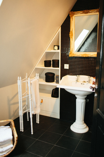 Bathroom 3, Hoepfner Historical House, Akureyri