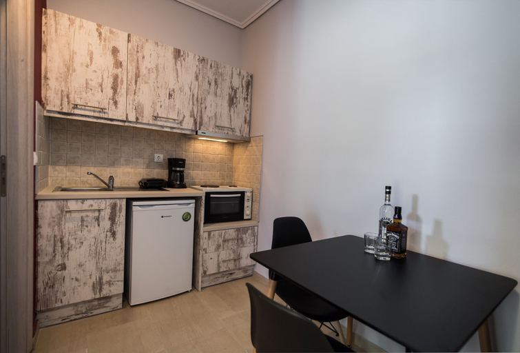 Others 4, Magicians Apartments, Ionian Islands