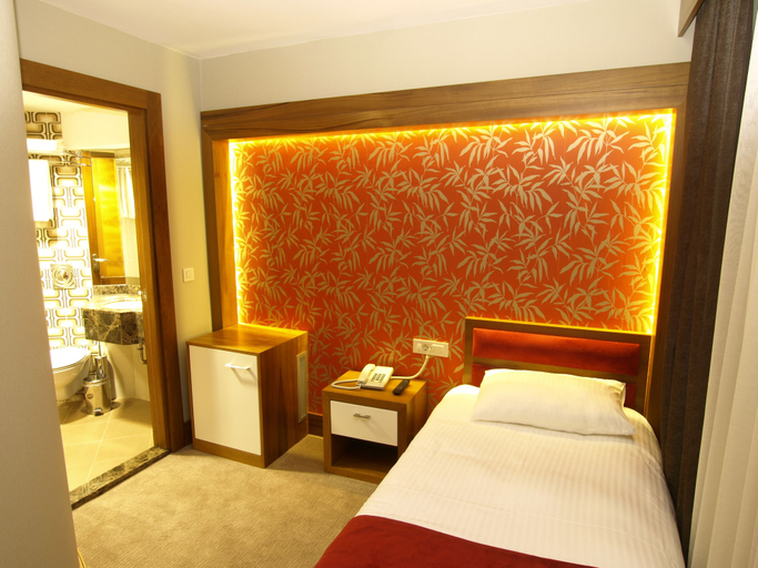 Bedroom 4, Bella Hotel, Kadıköy