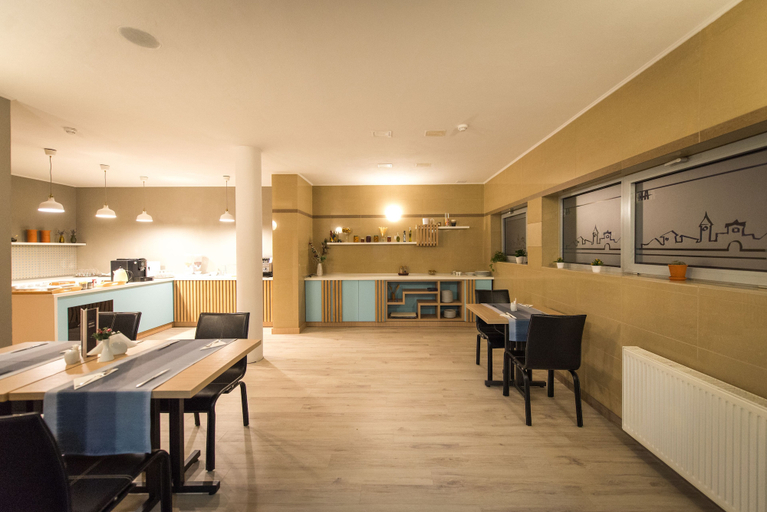 Food & Drinks 5, Hotel Atrium, Targu Secuiesc