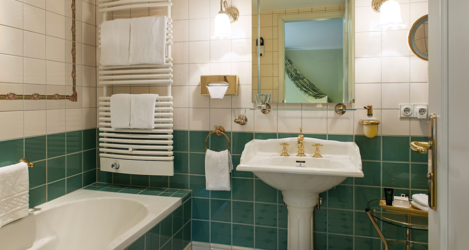 Bathroom 4, Victor's Residenz-Hotel Saarbrücken, Regionalverband Saarbrücken