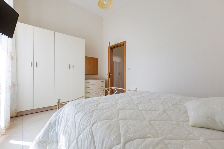 Bedroom 2, 2033 Villetta Josè, Lecce