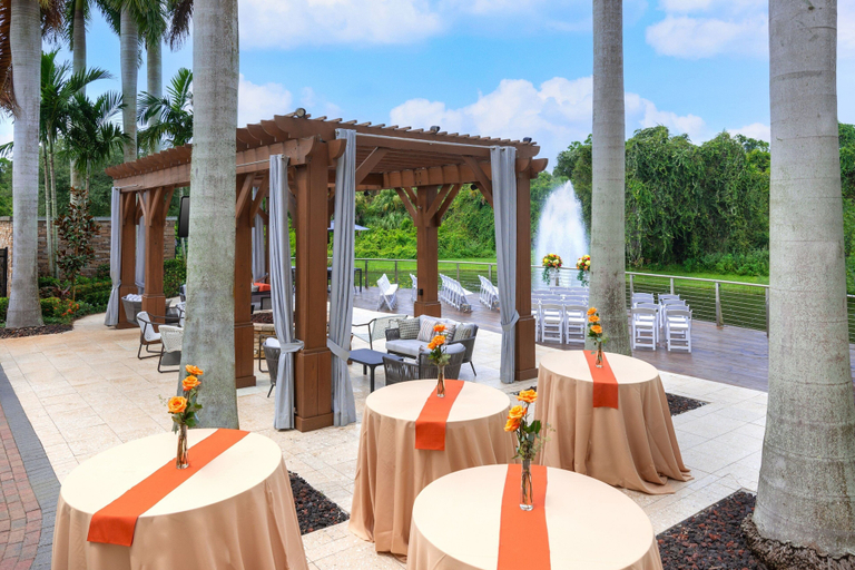Food & Drinks 5, Courtyard by Marriott Sarasota at University Town Center, Manatee