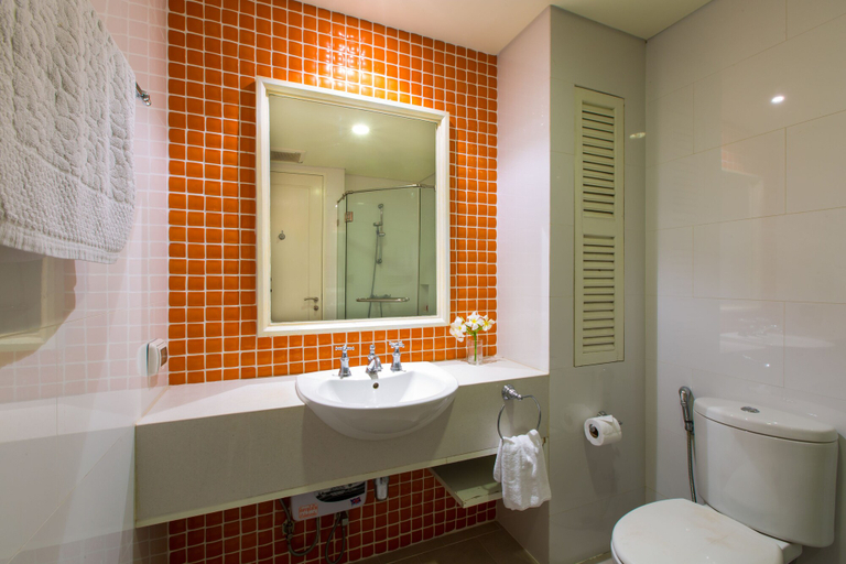 Bathroom 4, Mykonos Beach Apartment, Hua Hin