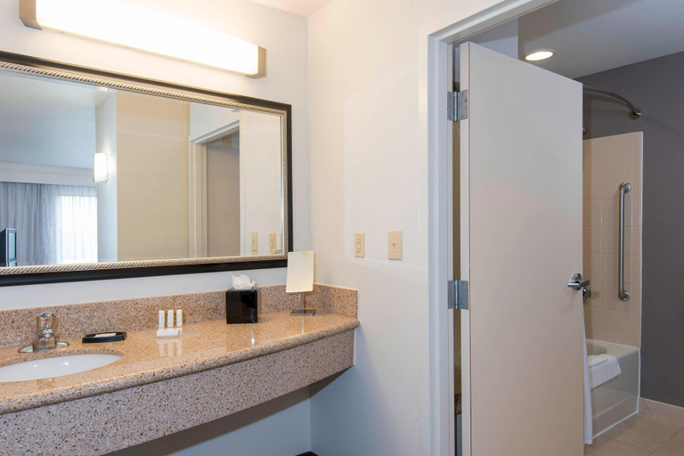 Bathroom 4, Courtyard by Marriott San Antonio North/Stone Oak at Legacy, Bexar