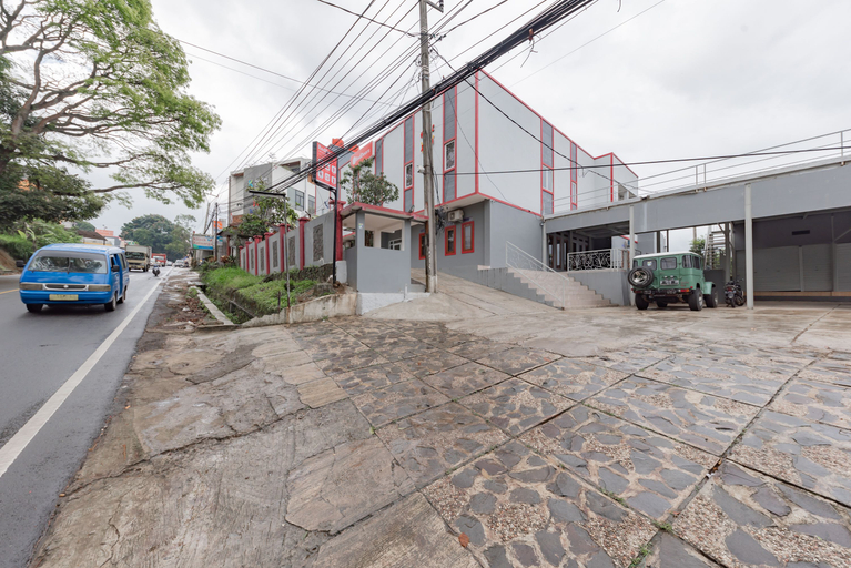 Others 5, RedDoorz Syariah Plus near Tugu Bubur Ayam Cianjur, Cianjur