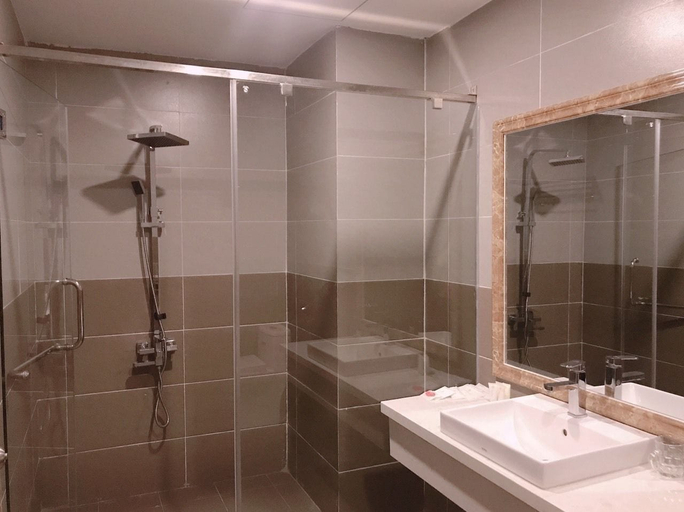 Bathroom 5, Hanoi By Night, Nha Trang