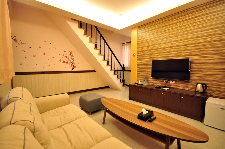 Others 4, Seasons B&B, Pingtung