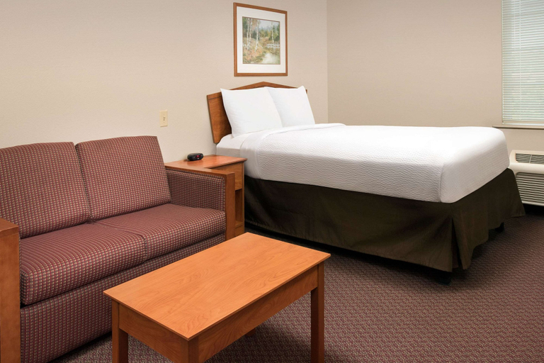 Bedroom 3, WoodSpring Suites Lebanon, Wilson