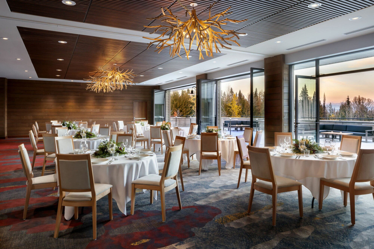 Food & Drinks 5, The Josie Hotel, Autograph Collection, Kootenay Boundary