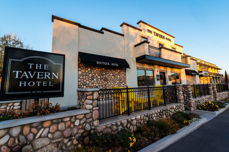Exterior & Views 1, The Tavern Hotel, Yavapai