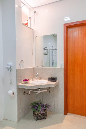 Bathroom 3, BellaMinas Pousada, Guapé