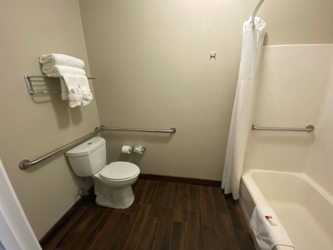 Bathroom 4, Baymont by Wyndham Colorado Springs, El Paso