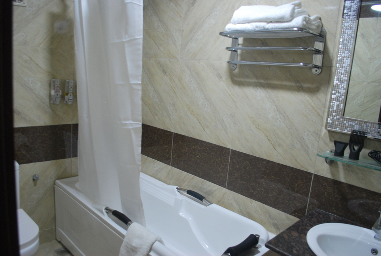 Bathroom 3, Immaculate Platinum Luxury Resorts, AbujaMun