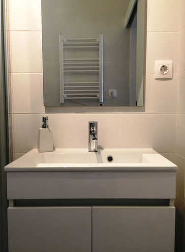 Bathroom 4, Alfama Tailor Made Blue House With a View, Lisbon