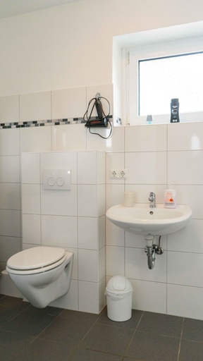 Bathroom 2, Ferienwohnung Anke-Apartement 5b, Heinsberg