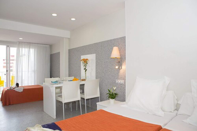 Bedroom 2, Apartamentos Mix Bahia Real, Baleares