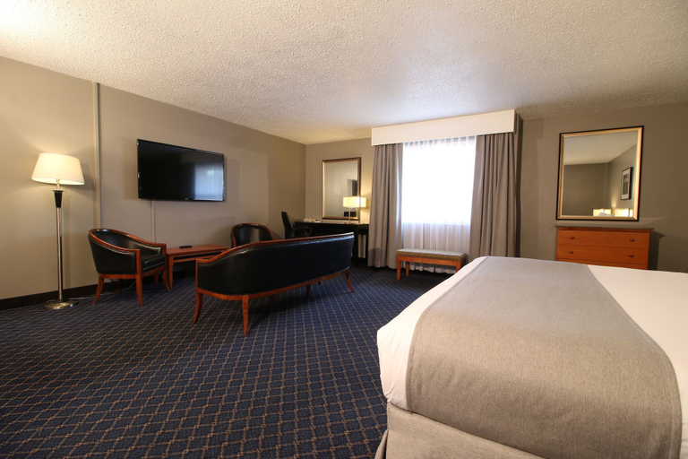 Bedroom 4, Clarion Pointe, Division No. 1