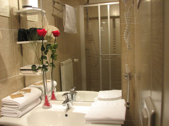 Bathroom 5, Chambre d'hôtes le Pas de l'âne, Isère