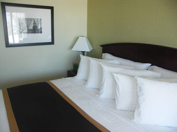 Bedroom 3, Quality Inn Peterborough, Peterborough