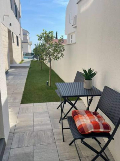 Others 5, Villa Laverna Annex, Novalja