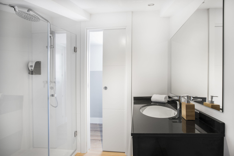 Bathroom 5, Slow Suites Bellas Artes, Madrid