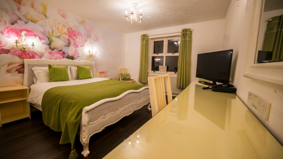 Bedroom 3, Gray Manor Hotel, Hampshire