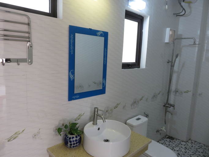 Bathroom 3, Phi Hung's Unique homestay, Hoa Lư