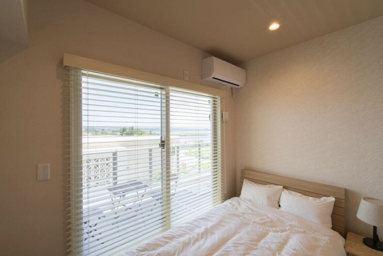 Bedroom 3, Grand blue 206, Onna