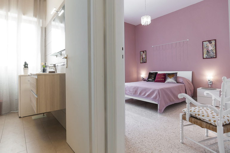 Bedroom 3, Casa Vacanza Flora, Latina