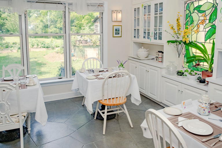 Food & Drinks 5, The Mark Addy Bed & Breakfast, Nelson