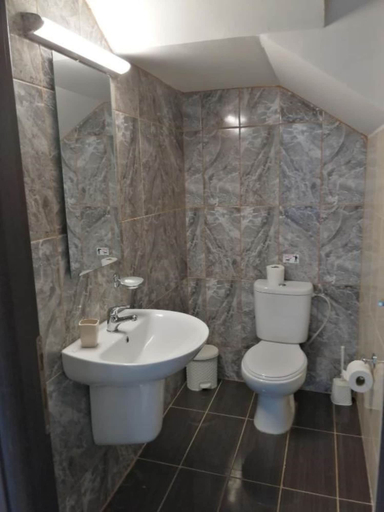 Bathroom 5, Carisa Maleme, Crete
