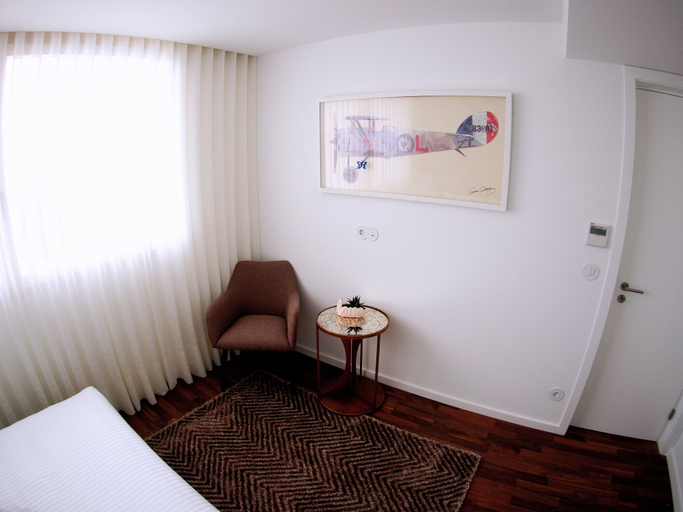 Others 5, Ceuta Penthouse, Porto