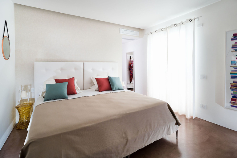 Room 4, San Lorenzo - Palma, Syracuse