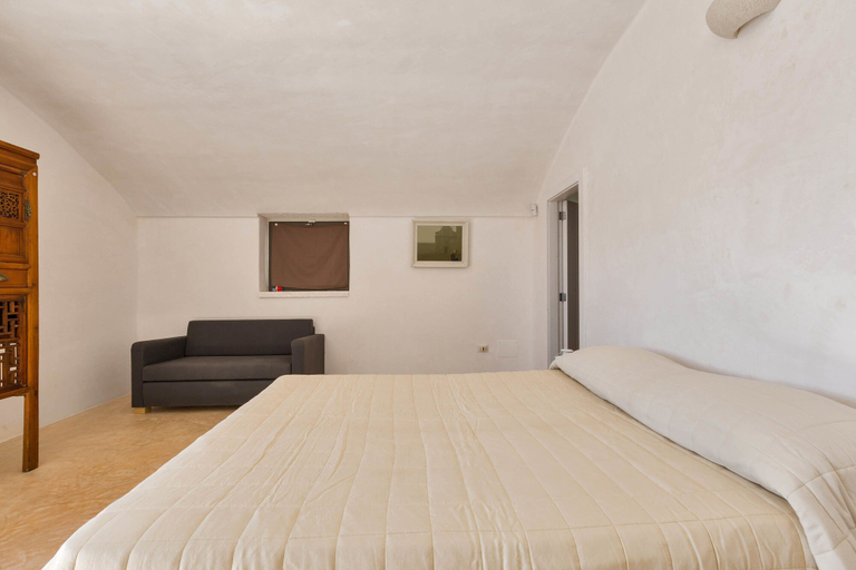 Bedroom 4, Trullo Luna, Brindisi