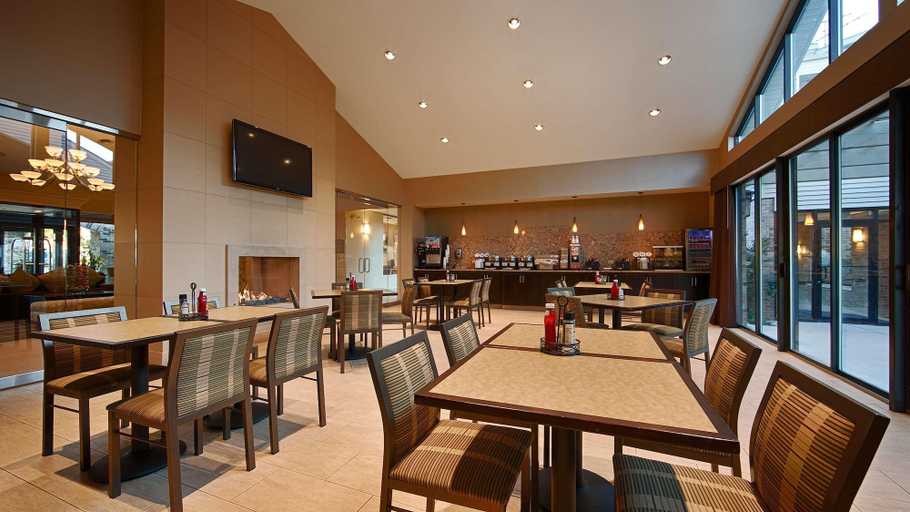 Food & Drinks 5, Antioch Inn & Suites Near Gurnee, Lake