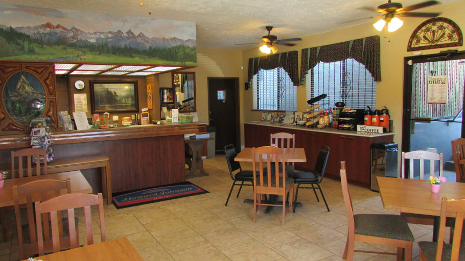 Food & Drinks 5, Howard Johnson by Wyndham Leavenworth, Chelan