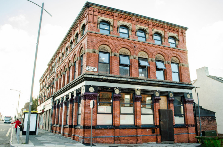 Exterior & Views 2, Trivelles Liverpool, Sefton