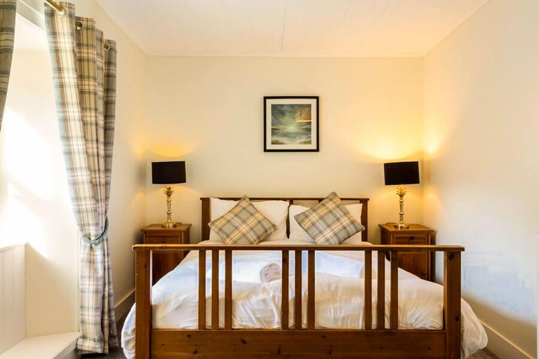 Bedroom 2, Old Kilmun House, Argyll and Bute