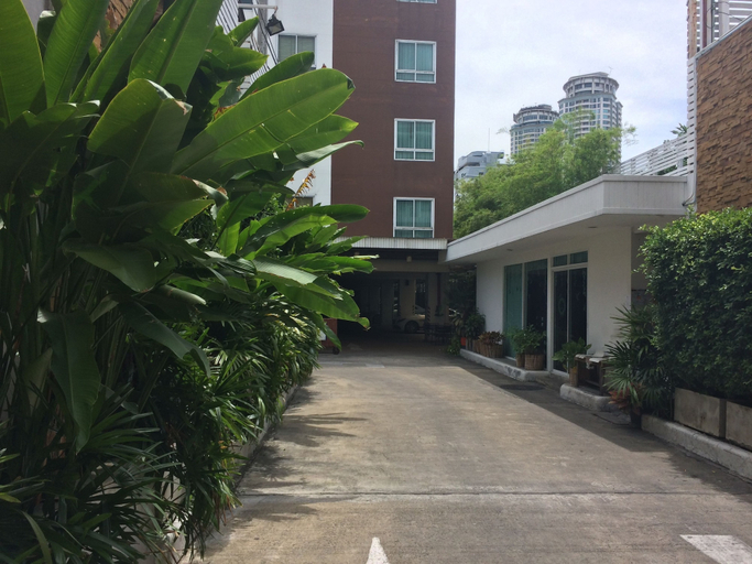 Exterior & Views 2, Sathorn Grace Serviced Residence, Sathorn