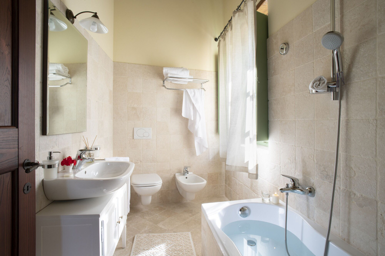 Bathroom 5, BORGO DI GALLANO, Perugia