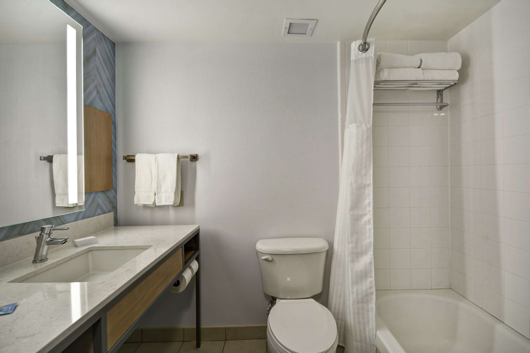Bedroom 28