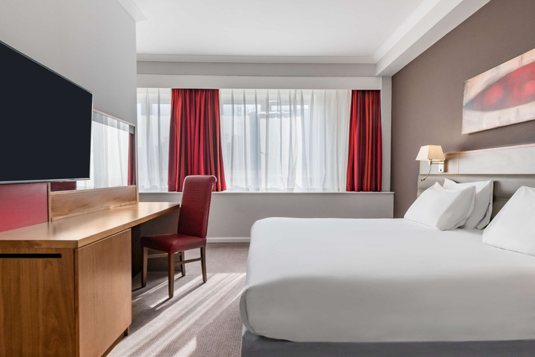 Bedroom 3, Radisson BLU Hotel Durham, Durham